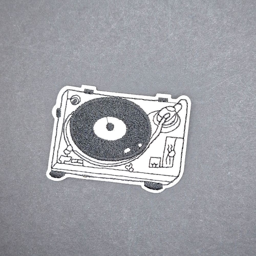 DJ TURNTABLES RECORD PLAYER iron on patch